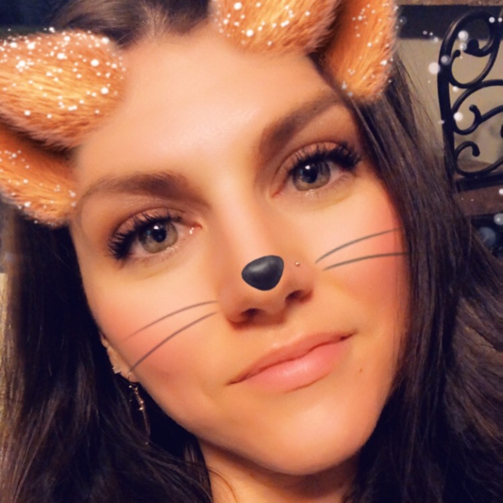 Meet your Posher, Kelly